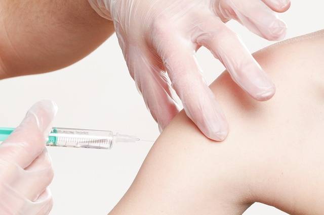 九价HPV疫苗现捆绑销售 媒体痛批：岂能把接种者当“唐僧肉”